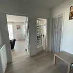 Spacieux De 1 A 6 Personnes *